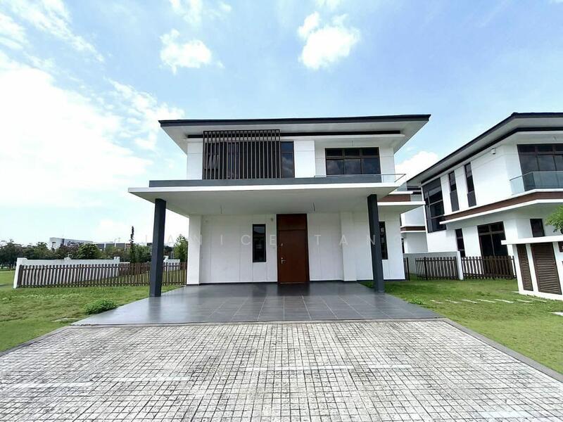 Cora @ Eco Ardence - 1