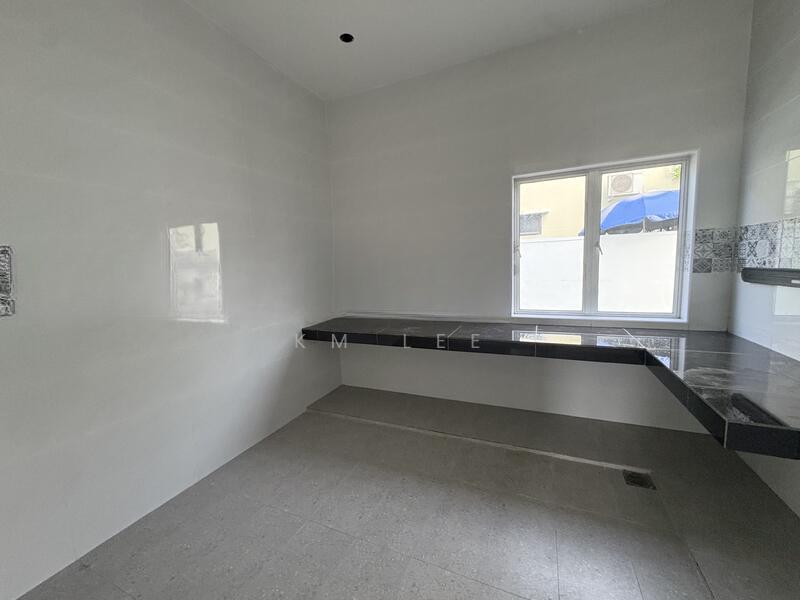 TAMAN PENGKALAN UTAMA - 5