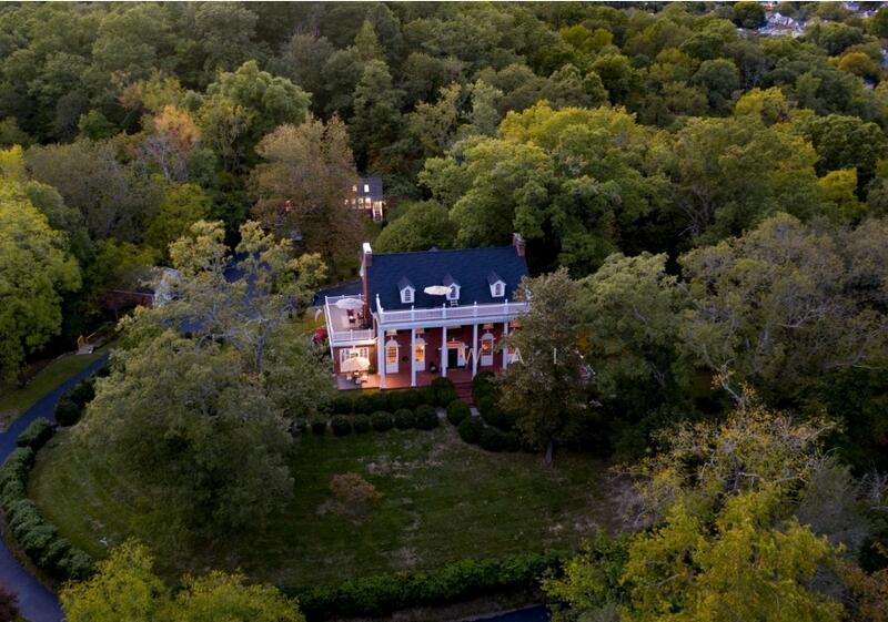 If someone sharing Bungalow Freehold,Brand New with Private lift,selling 4.2mil++,whats wait for - 5