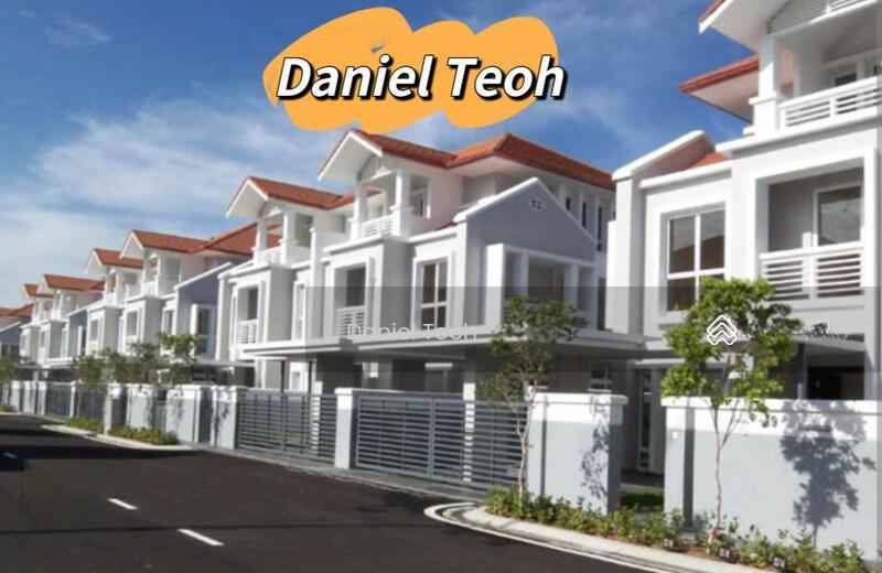 Semi-D house at Tanjong Tokong - 1