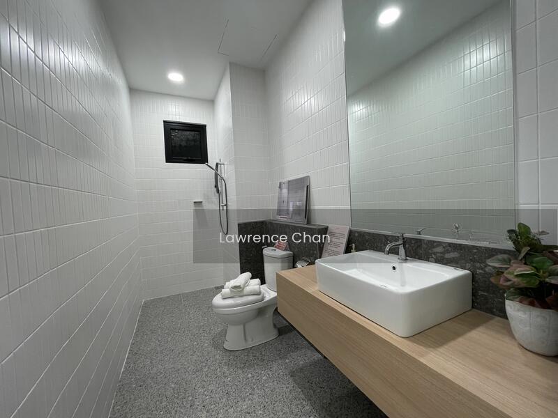 THE RIVA RESIDENCES - 4