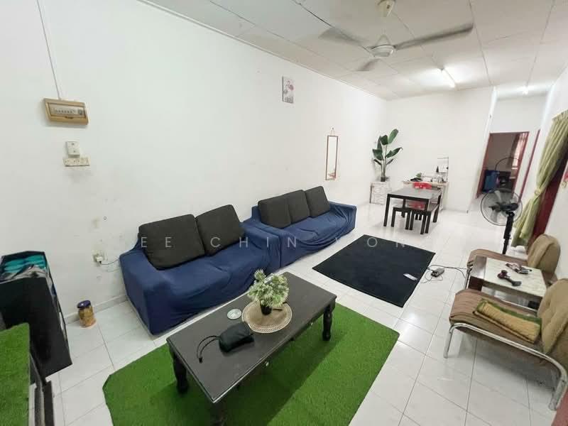 Taman Senai Utama - 4