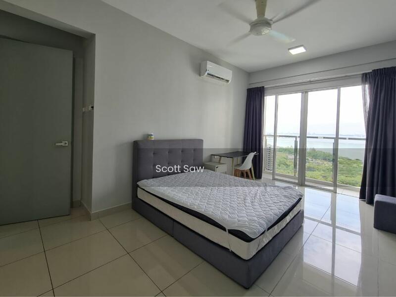 Tropicana Bay Residences - 4