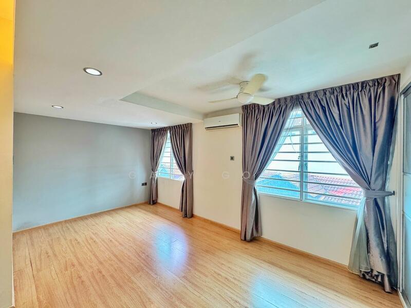 Bukit Dumbar Villa 3132sqft 3.5 Storey TOWNHOUSE Guarded Jelutong - 4