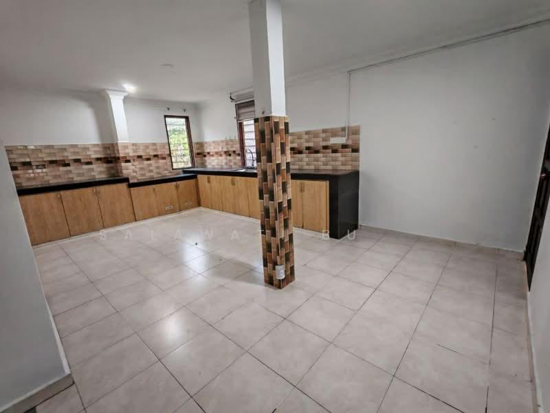END LOT 1.5 Storey House Alam Megah Seksyen 28 Shah Alam - 5