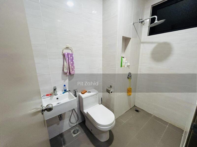 Maple Residence @ Laman View - 2