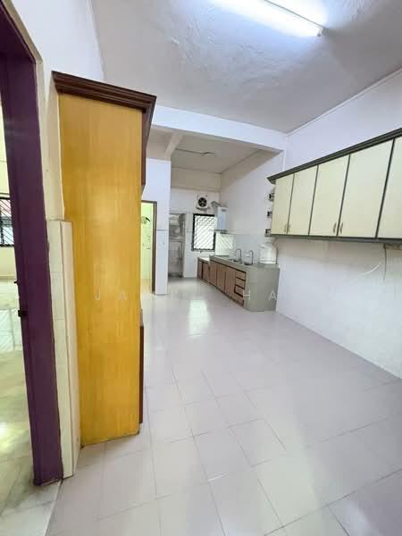 Taman Sri Putri - 2