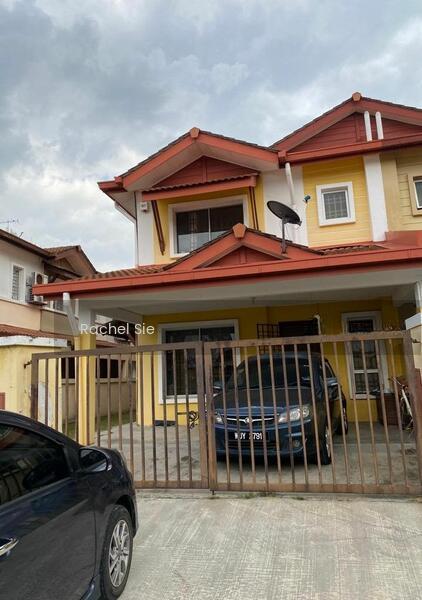 Semi-D house at Setia Alam - 2