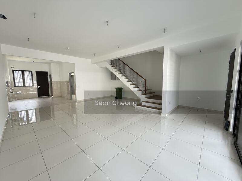 Elmina Green Six - 3