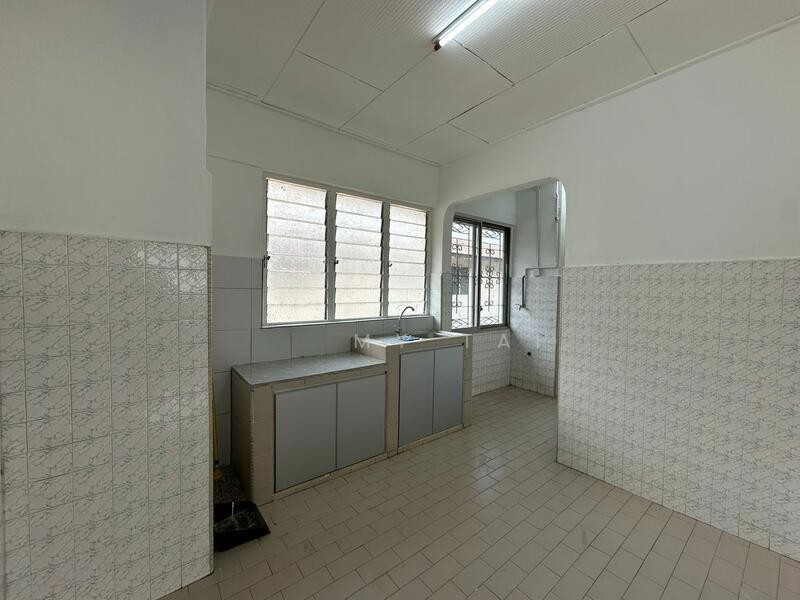 Taman Ungku Tun Aminah Tamans Ungkus Tun Aminahs - 5