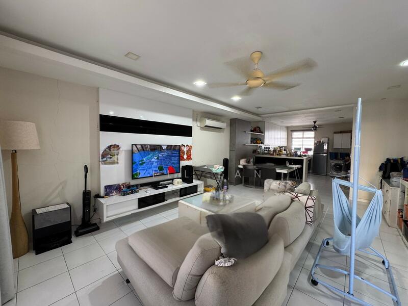 BUKIT INDAH BANDAR NUSAJAYA - 4