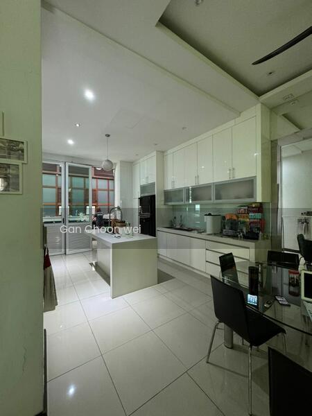 Semi-Detached House at Usj 17 - 3