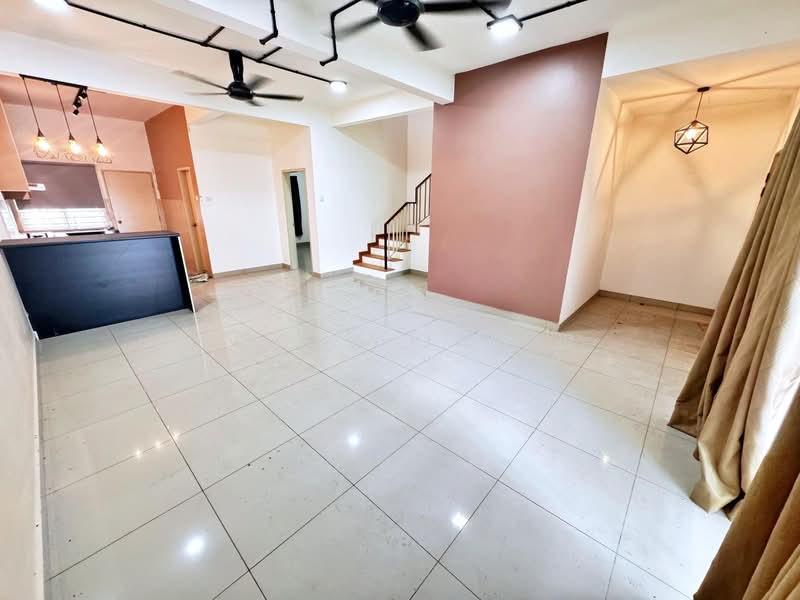 Laurel @ Laman View - 5