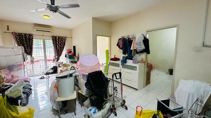 Puteri Bayu Apartment - 5
