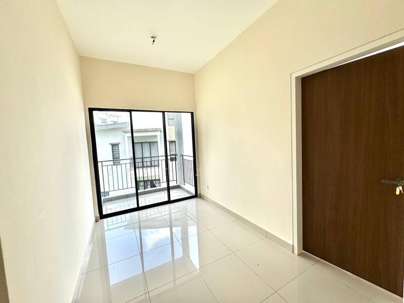 NASSIM HEIGHTS - 4