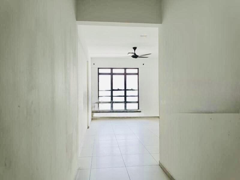 Unipark Condominium - 4