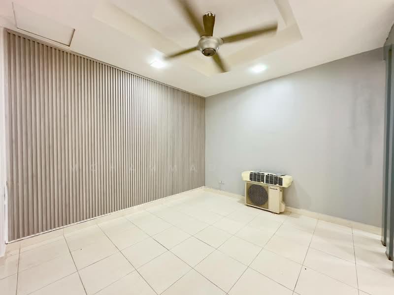 Bandar Tun Hussein Onn - 2