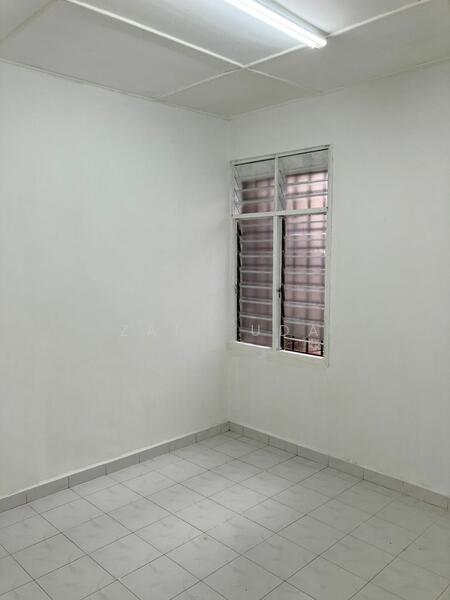 Taman Desaria - 3