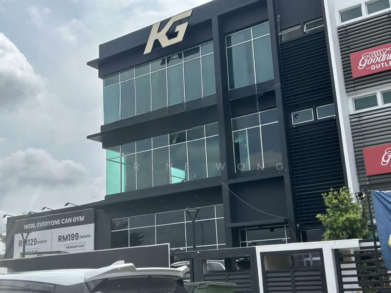 Taman Mount Austin - 3