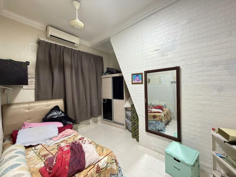 Taman Pelangi Indah - 5