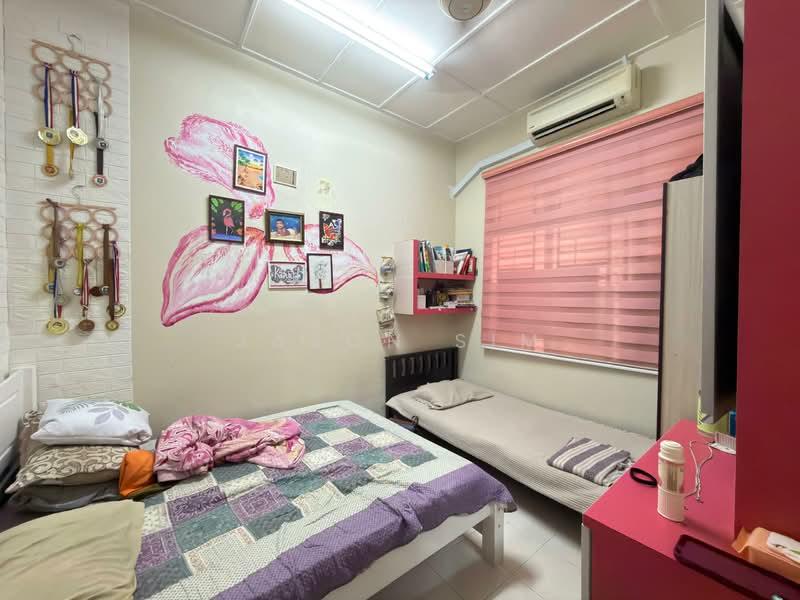 Taman Pelangi Indah - 4