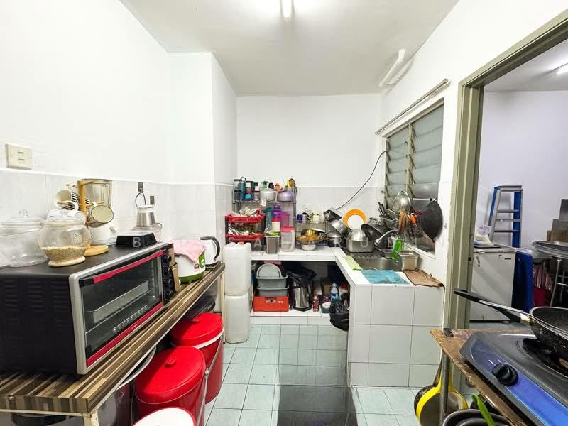 Gurney Heights - 2