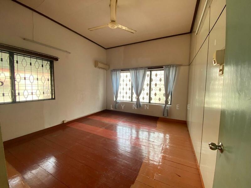 Taman Green Lane - 1