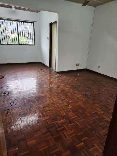 Taman Pertama - 3