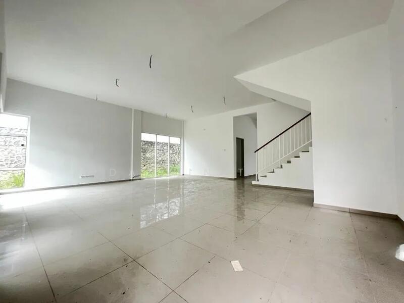 taman pinggiran mahkota - 1