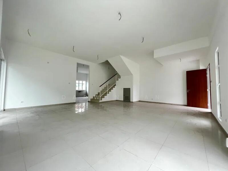 taman pinggiran mahkota - 3