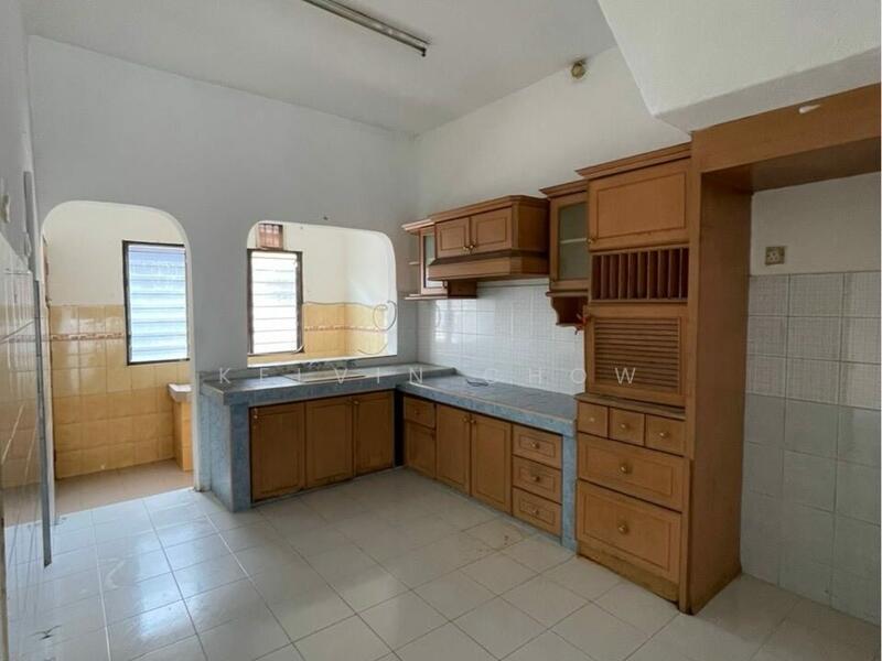 Menglembu Impiana Adril Double Storey House - 3