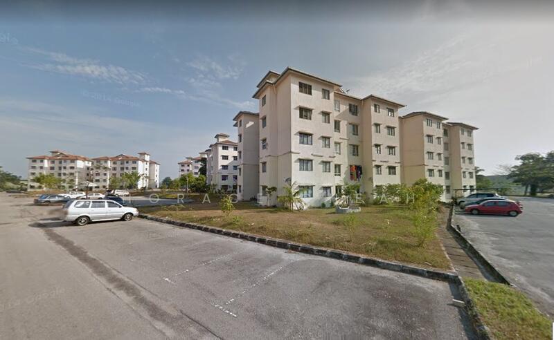 1 House for Sale at Azalea Court - 3