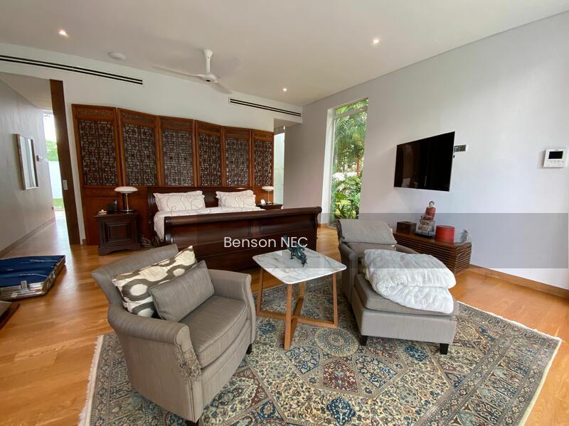 Bungalow at Ledang Height - 4