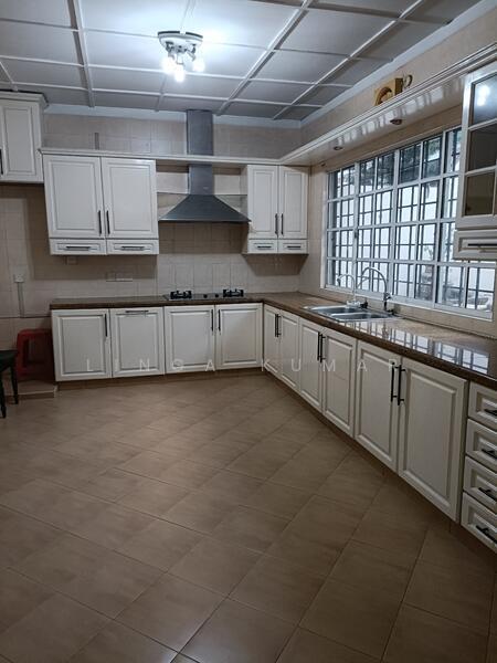 Lorong Maarof, Bangsar, Kuala Lumpur - 3