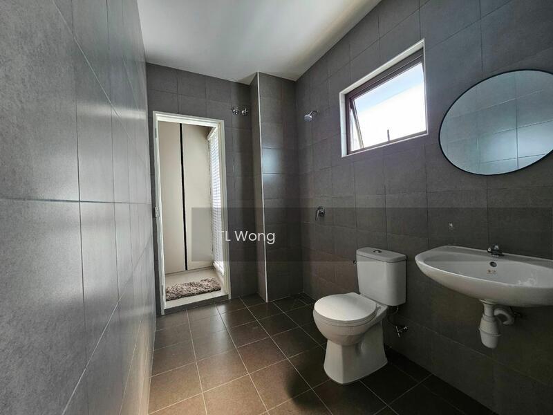 Terrace house at Desa Budiman - 4