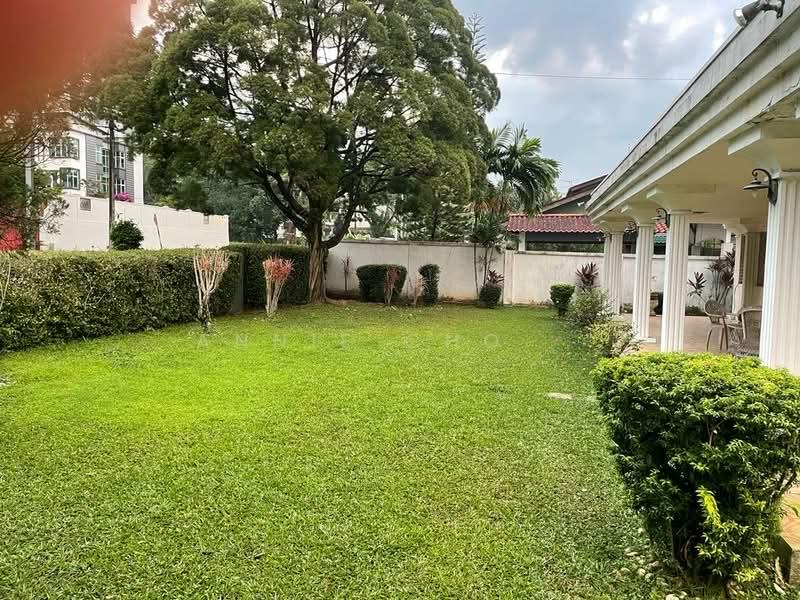 PJ CORNER 8,250sf Bungalow. Vibrant Landscape. 2km SS2 & KLGCC. 3km Federal Highway - 1