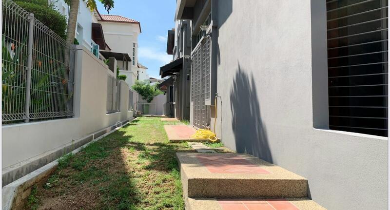 3 Storey Semi-D at Pulau Tikus solok bell - 2