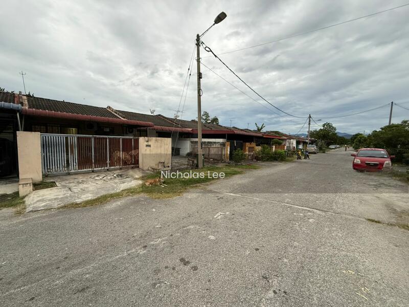 Single Storey House at Pengkalan - 2