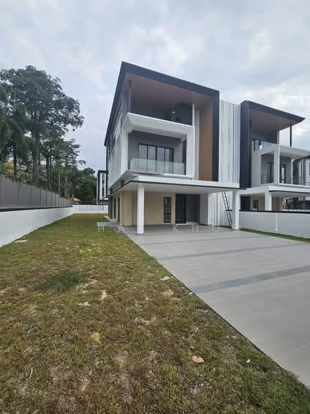 Polofield Residences - 1