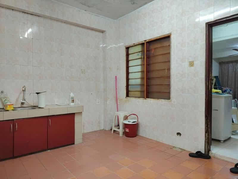 Taman Kinrara Seksyen 4 - 5