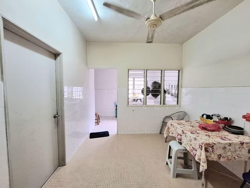 Taman Kelab Ukay - 3