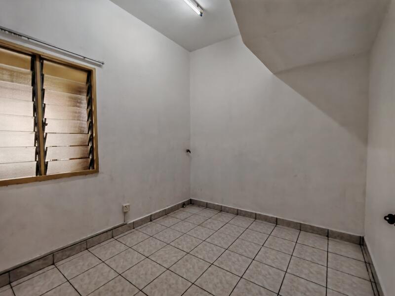 Puchong Utama (Seksyen 8) - 4