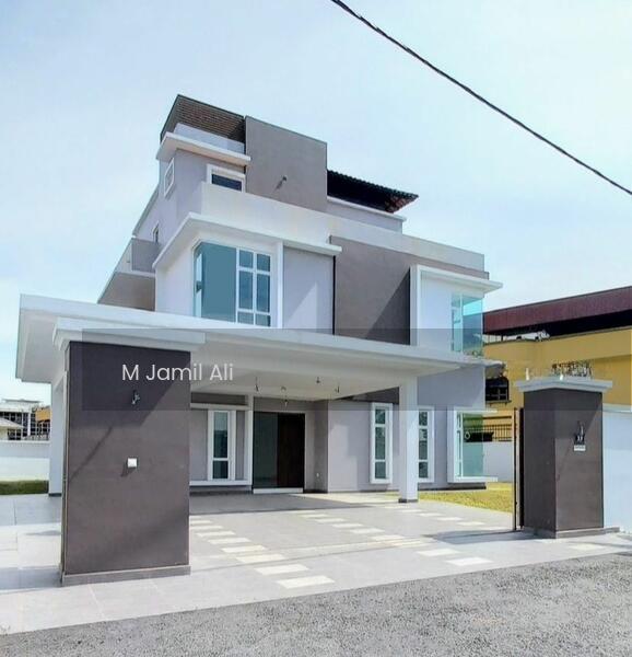 New Bungalow Batu Pahat Town - 1