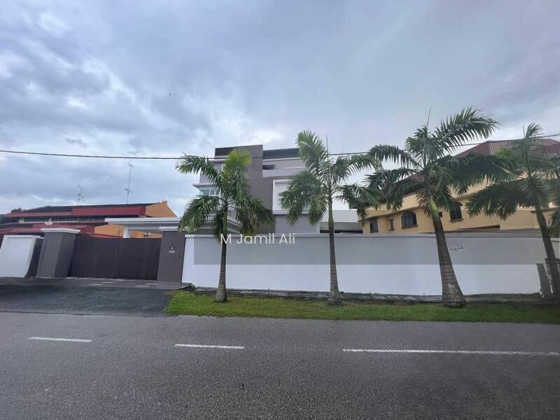 New Bungalow Batu Pahat Town - 4