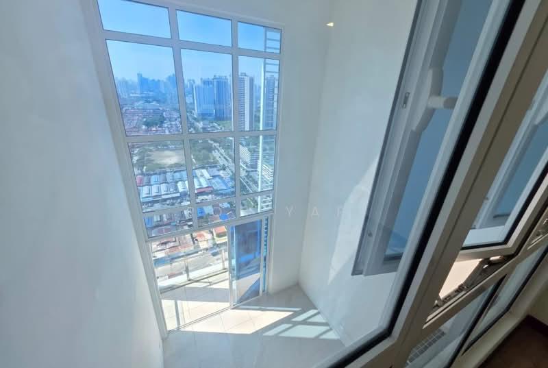 Clarita Tower @ Eco Sky - 4