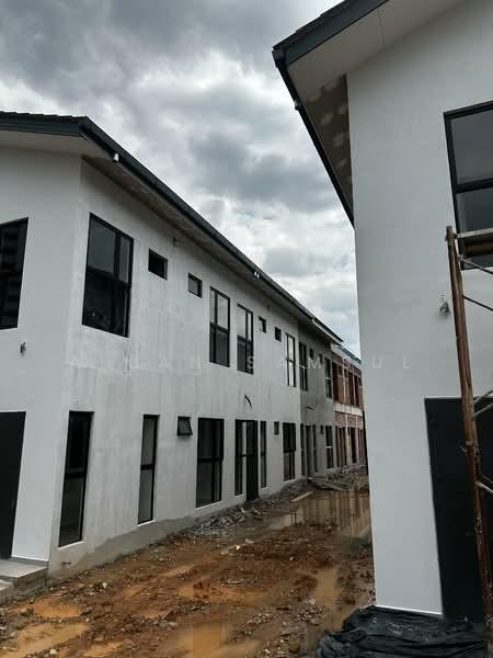 Taman Pinggiran Cyber - 4