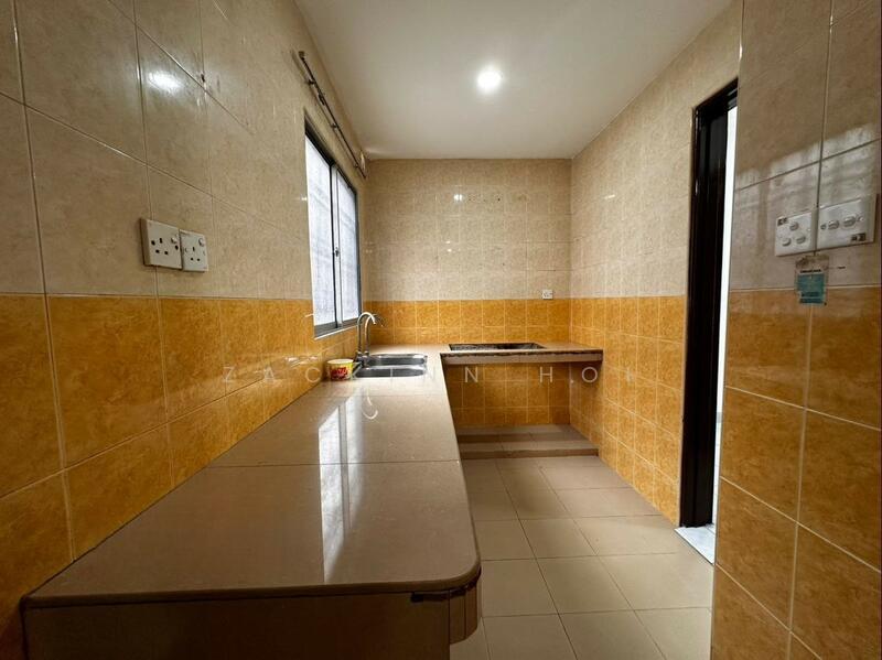 Worth For Investment Kitchen Extended 2 Sty Bandar Botanic Klang - 4