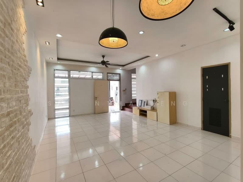 Setia Indah@Precint 10 - 1