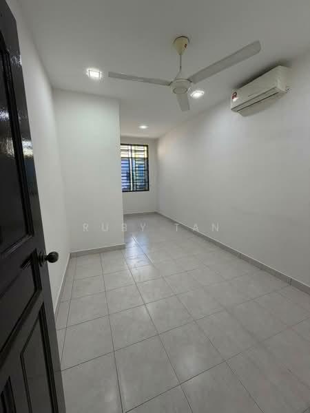 Taman Nusa Bestari - 5