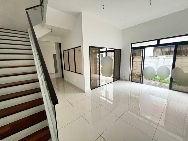 The Canal Garden South, Horizon Hills - 2